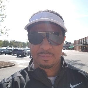 Meet your Posher, Wayne